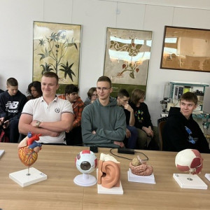 Uczniowie w Muzeum Historii Medycyny