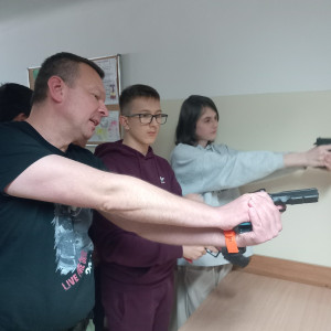 Zajęcia strzeleckie w ZS14