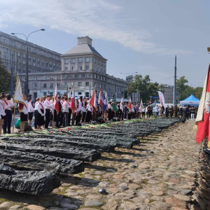 przy Pomniku Poległych i Pomordowanych na Wschodzie