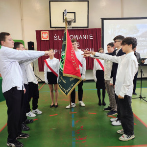 Dzień Edukacji Narodowej i ślubowanie klas pierwszych