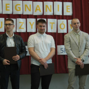 Pożegnanie maturzystów